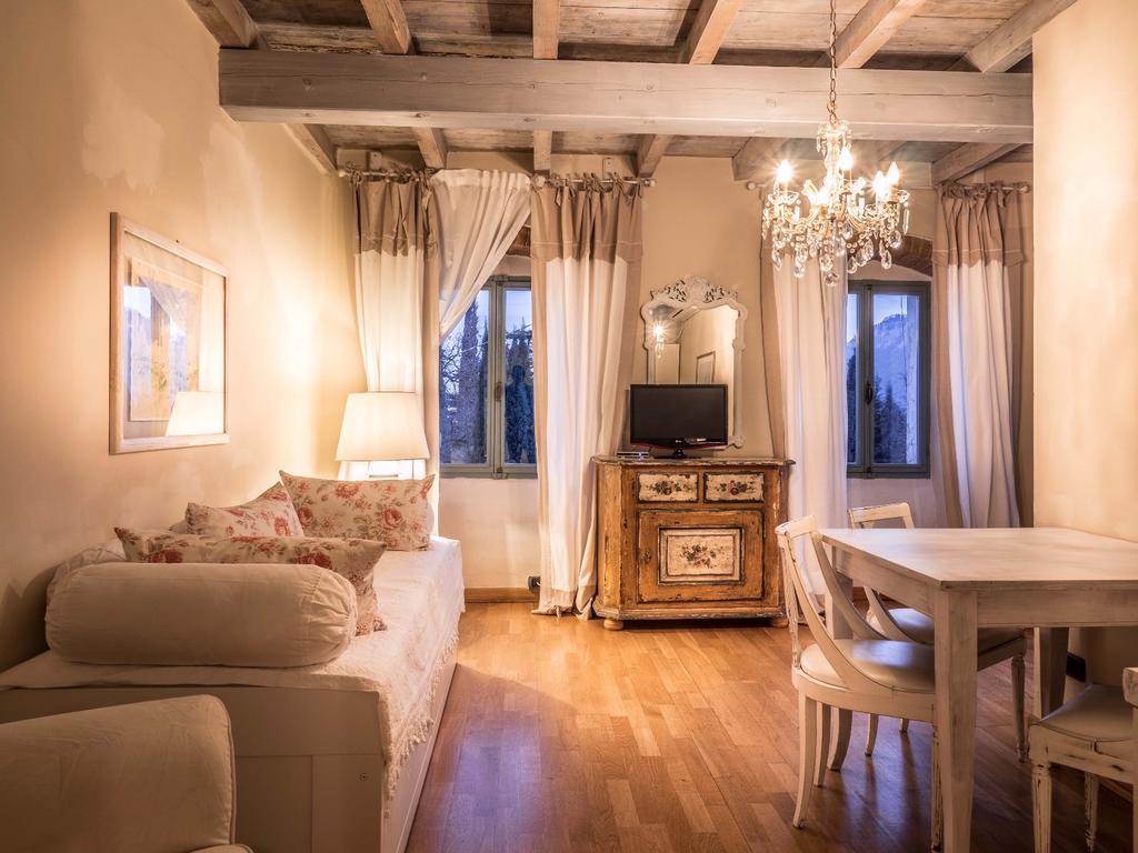 Affittacamere Relais Il Pigno Affi Esterno foto